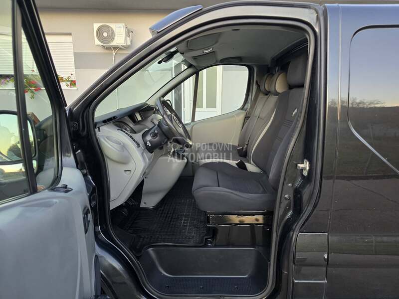 Opel Vivaro 2.5 CDTI//L2 F U LL//