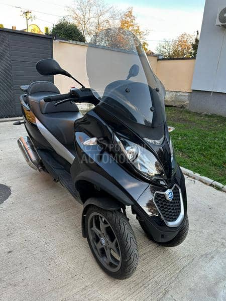 Piaggio mp3 500