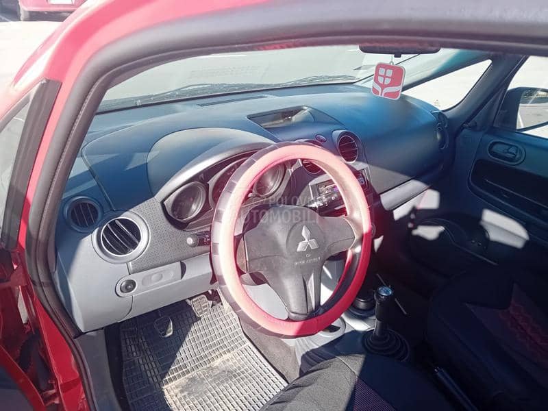 Mitsubishi Colt 