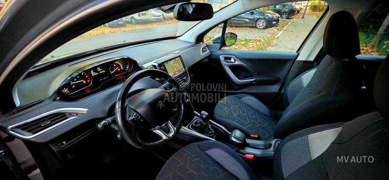 Peugeot 2008 1.6BLU EHDI STYLE