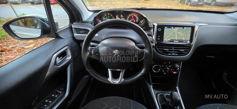 Peugeot 2008 1.6BLU EHDI STYLE