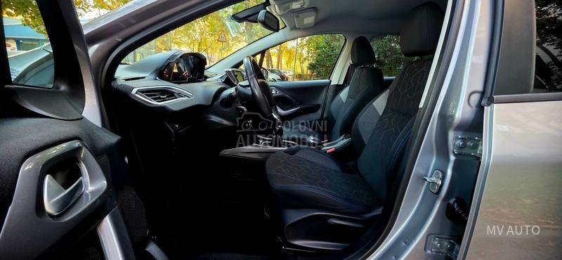 Peugeot 2008 1.6BLU EHDI STYLE