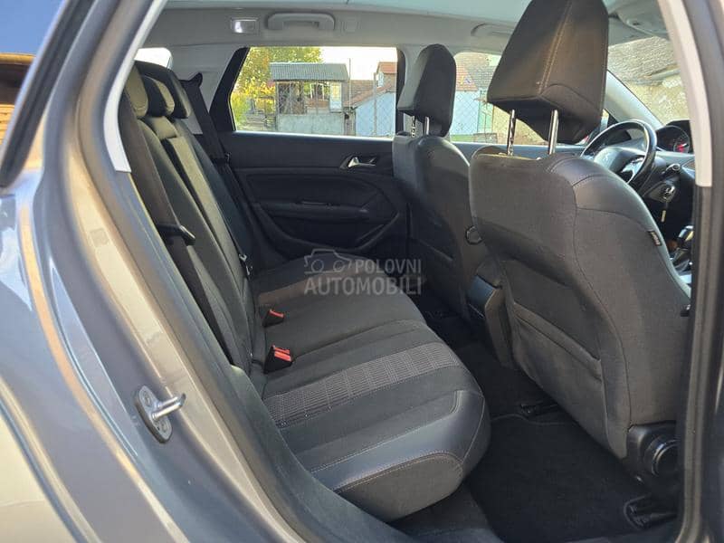 Peugeot 308 1.6e-HDI/AUT/F-ULL/