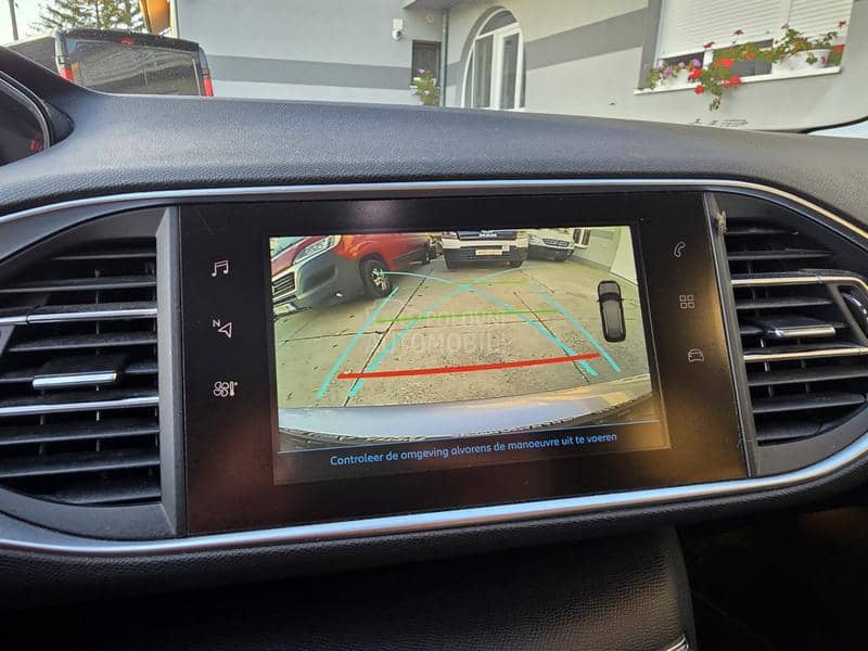 Peugeot 308 1.6e-HDI/AUT/F-ULL/