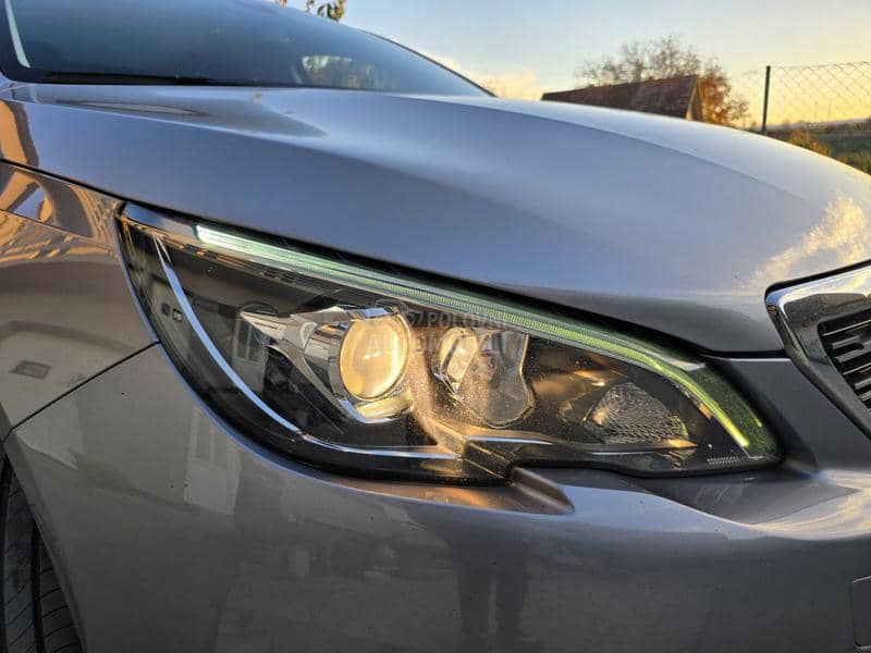 Peugeot 308 1.6e-HDI/AUT/F-ULL/