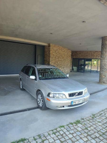 Volvo V40 1.9