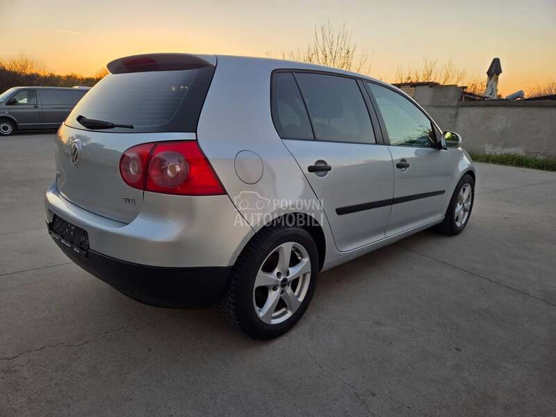 Volkswagen Golf 5 1.9TDi 77/105COMFORT