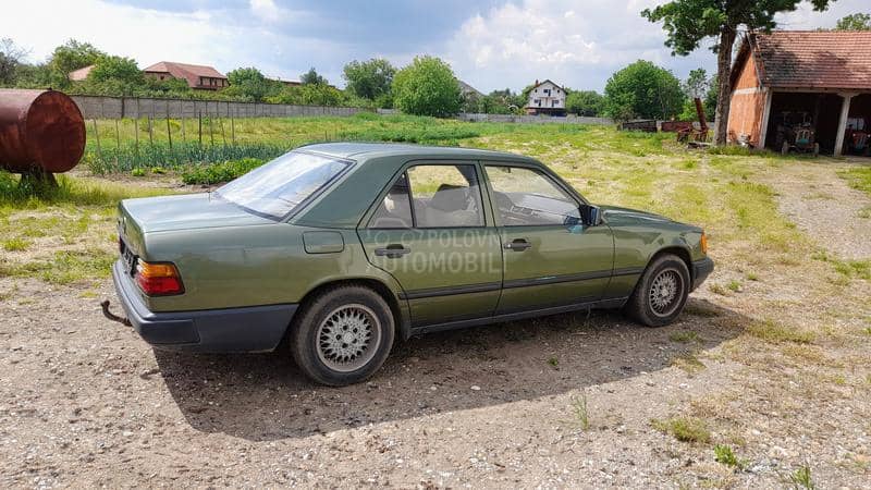 Mercedes Benz W124 250 D