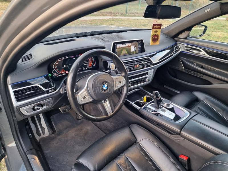 BMW 750 XDRIVE