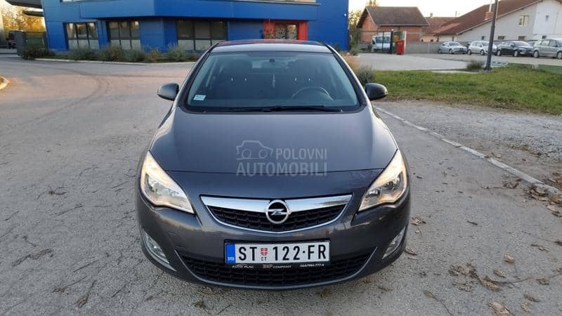Opel Astra J 1.4