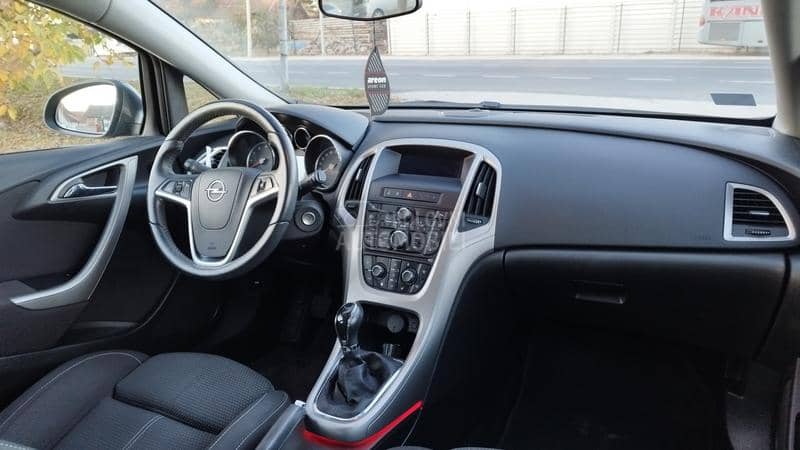Opel Astra J 1.4