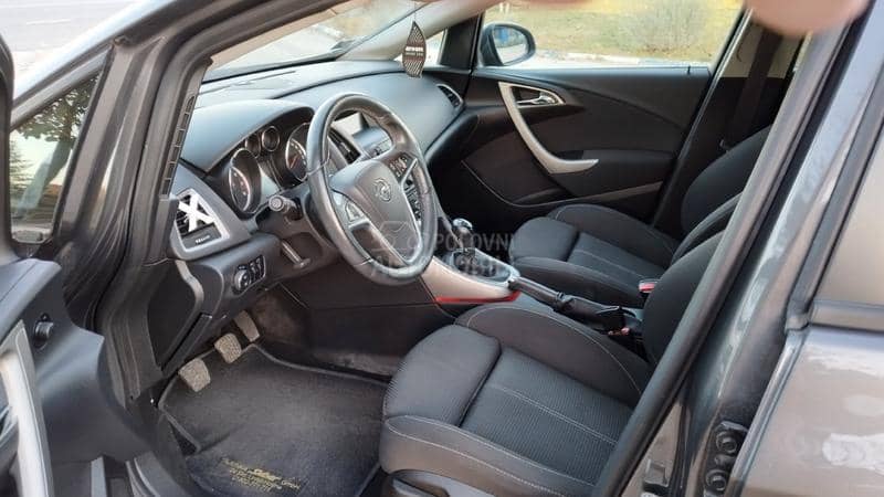 Opel Astra J 1.4