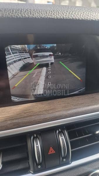 Alfa Romeo Stelvio Q4 AT8