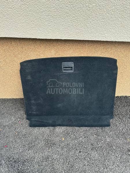 Daska u gepeku,poklopac