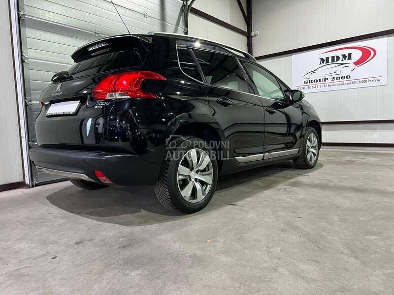 Peugeot 2008 1,2 ALLURE