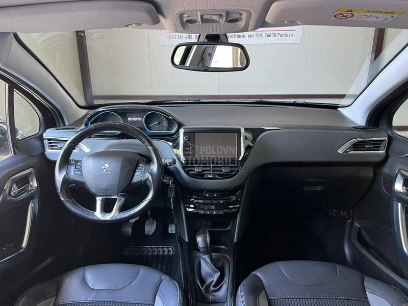 Peugeot 2008 1,2 ALLURE