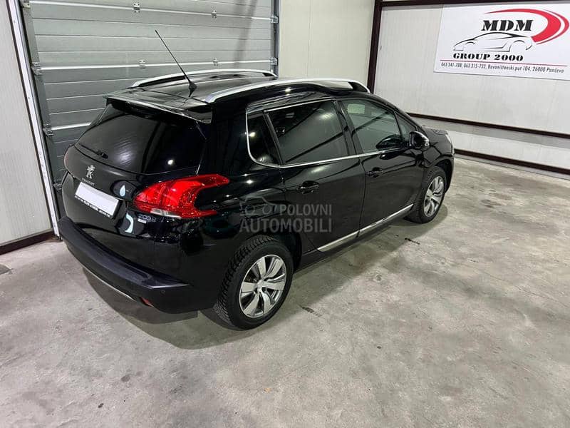 Peugeot 2008 1,2 ALLURE