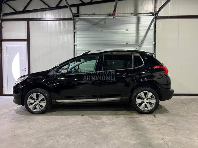 Peugeot 2008 1,2 ALLURE
