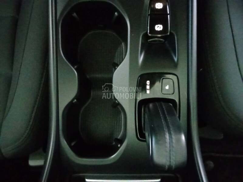 Volvo XC40 T5 ELEKTRO plug in