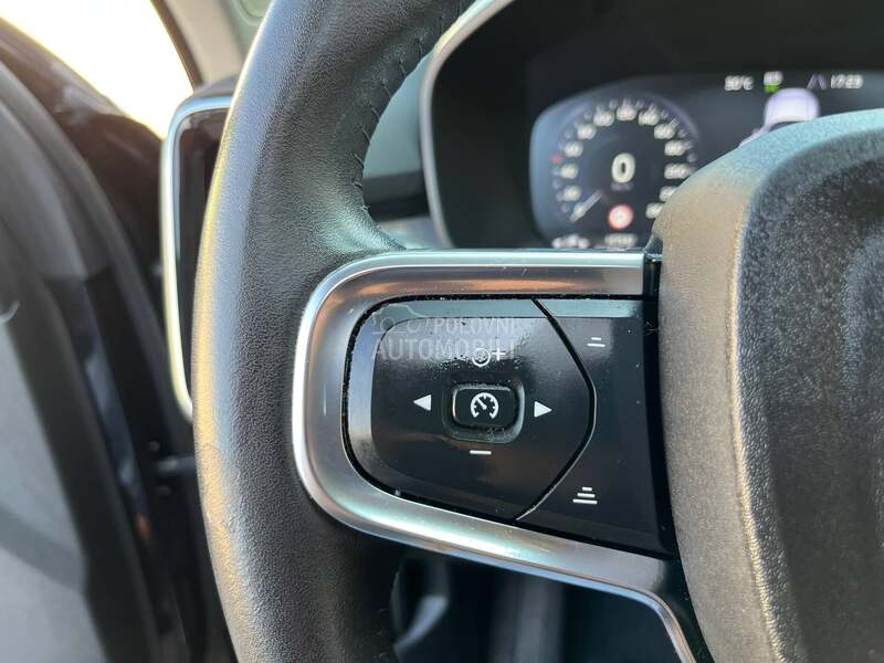 Volvo XC40 T5 ELEKTRO plug in