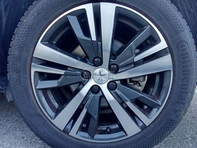 Peugeot 3008 1,5hdi ALLURE