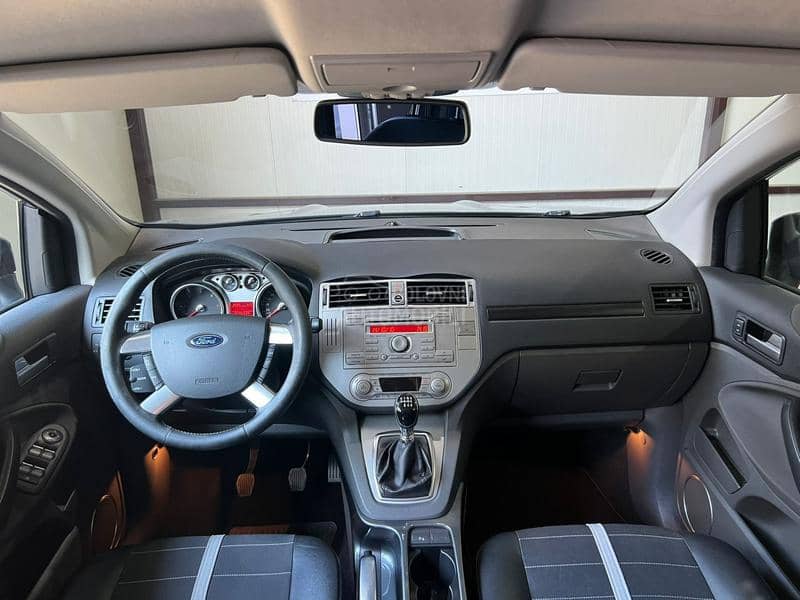 Ford Kuga 2,0tdci TITANIUM