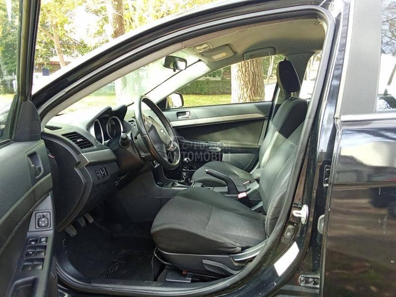 Mitsubishi Lancer 20DI-D