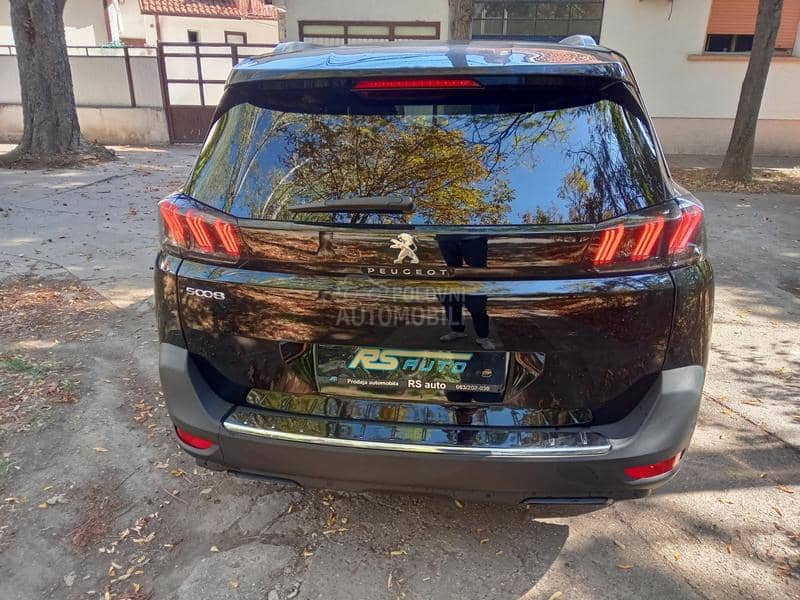 Peugeot 5008 1.5hdi ALLURE 7 sed