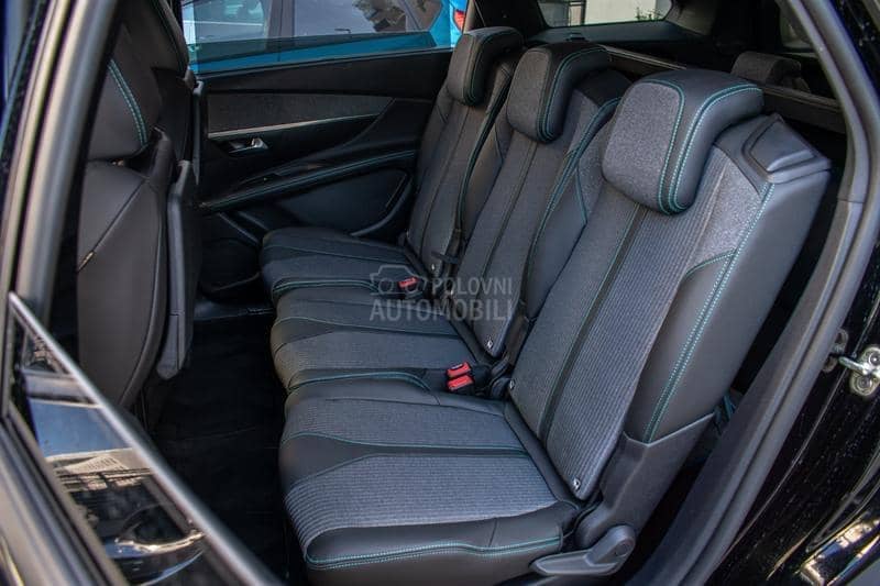 Peugeot 5008 1.5hdi ALLURE 7 sed