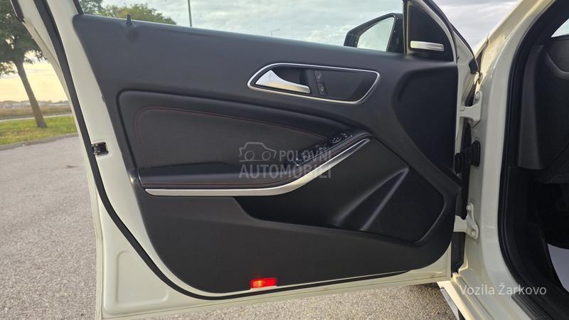 Mercedes Benz A 45 AMG 