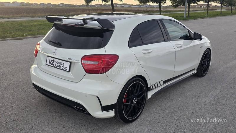 Mercedes Benz A 45 AMG 