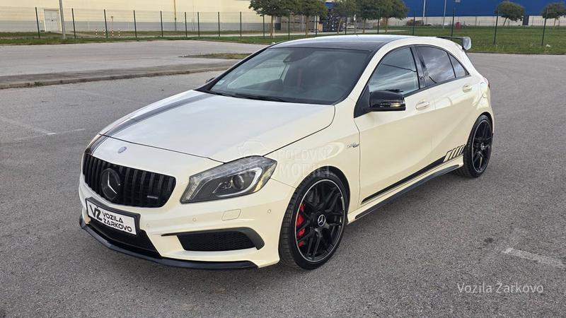 Mercedes Benz A 45 AMG 