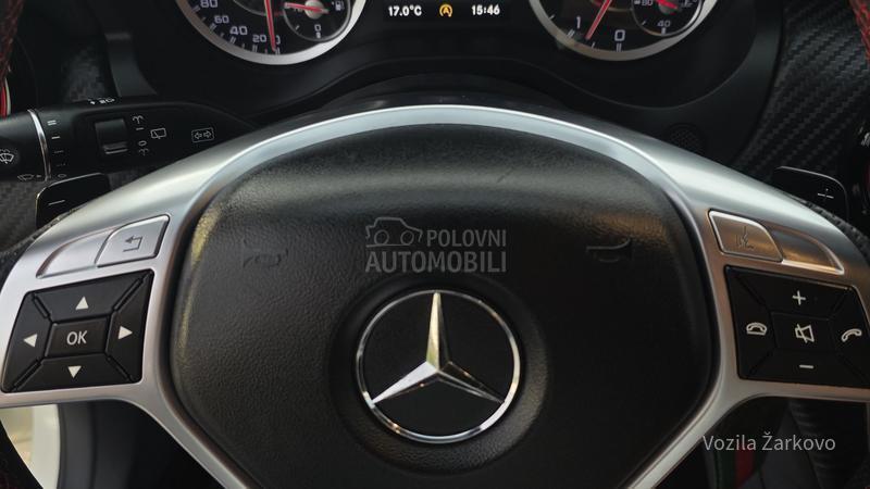 Mercedes Benz A 45 AMG 