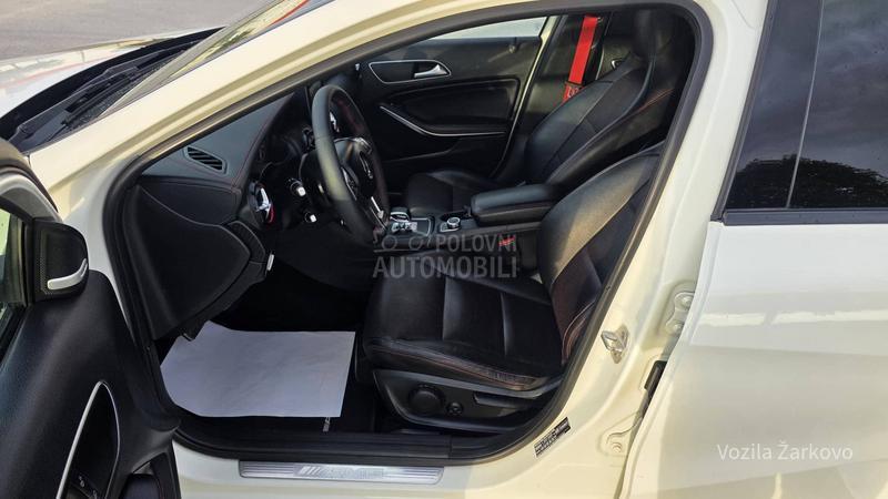 Mercedes Benz A 45 AMG 