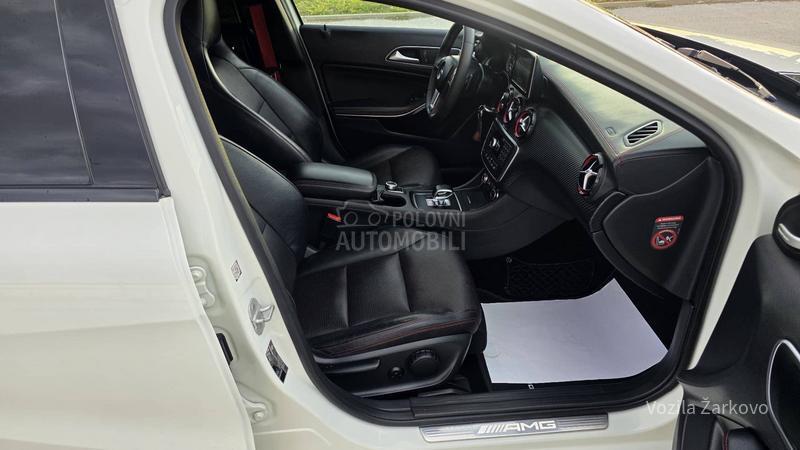 Mercedes Benz A 45 AMG 