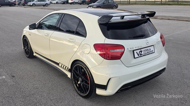 Mercedes Benz A 45 AMG 
