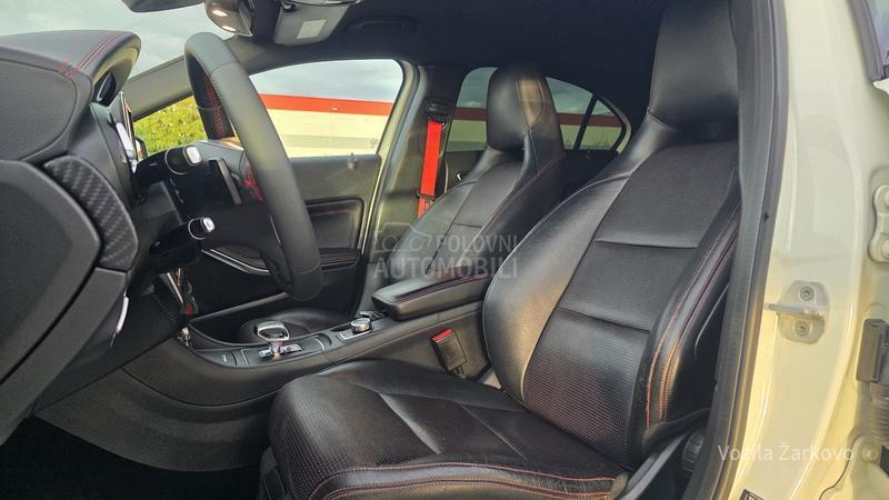 Mercedes Benz A 45 AMG 