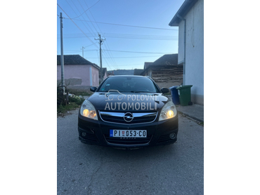 Opel Signum 