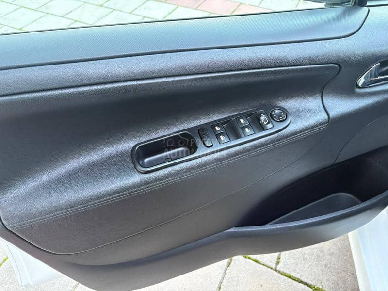 Peugeot 207 16 hdi