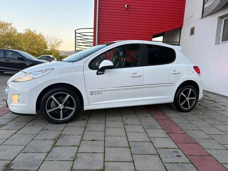 Peugeot 207 16 hdi
