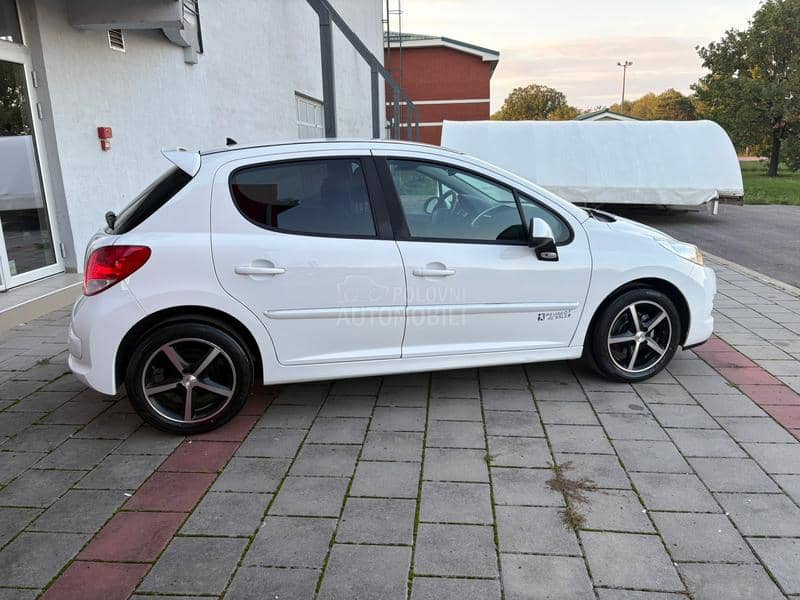 Peugeot 207 16 hdi