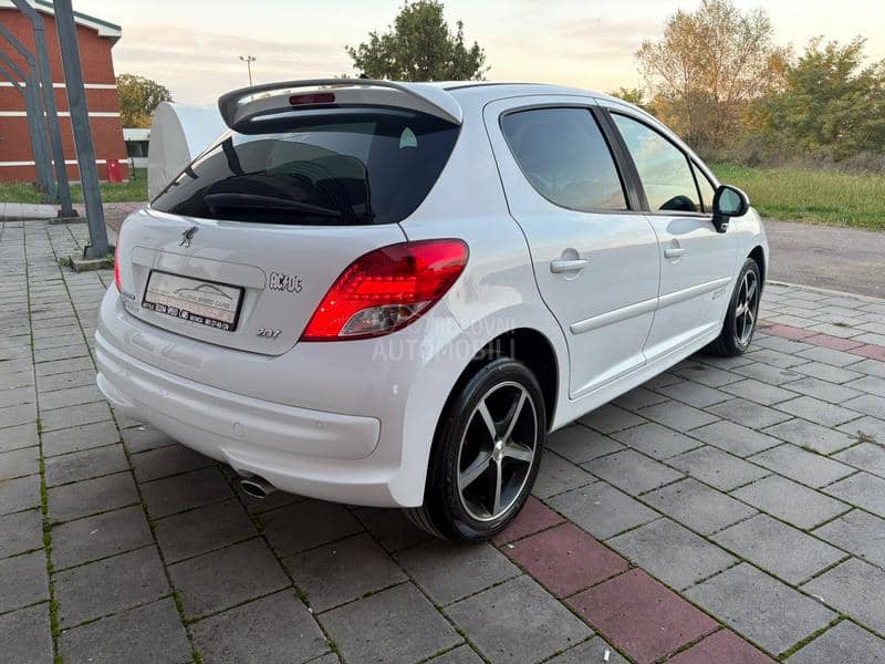 Peugeot 207 16 hdi