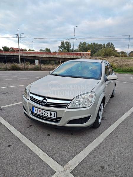 Opel Astra H 1.6i