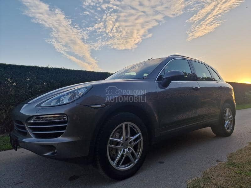 Porsche Cayenne 3.0d SIBER NOV