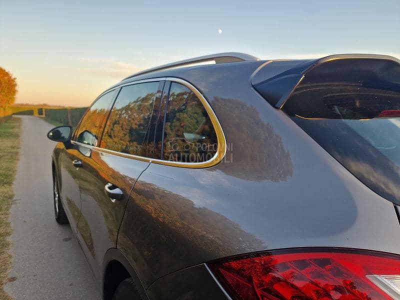 Porsche Cayenne 3.0d SIBER NOV