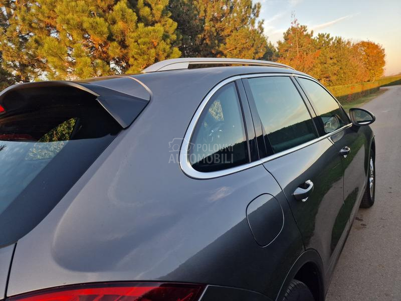 Porsche Cayenne 3.0d SIBER NOV