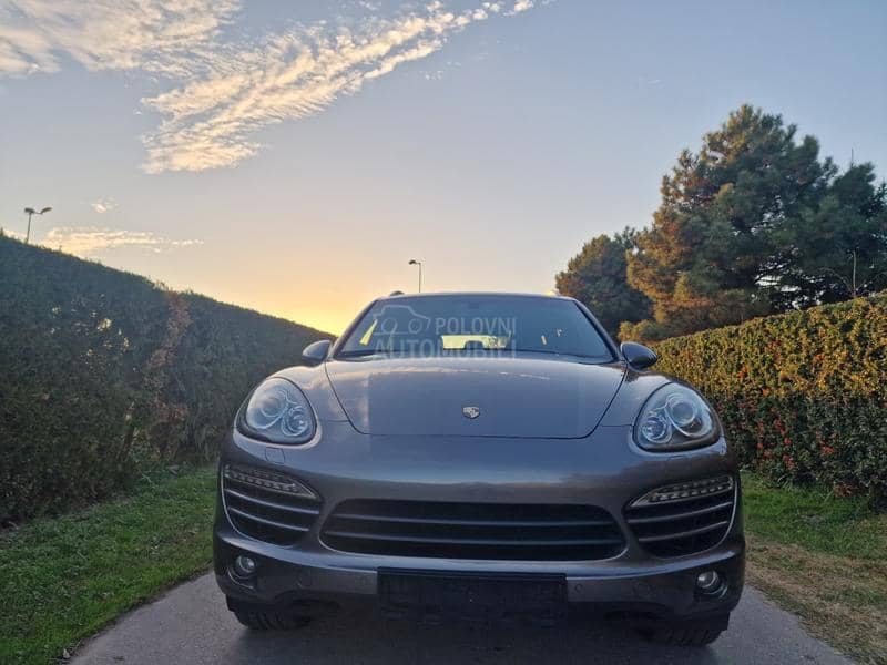 Porsche Cayenne 3.0d SIBER NOV