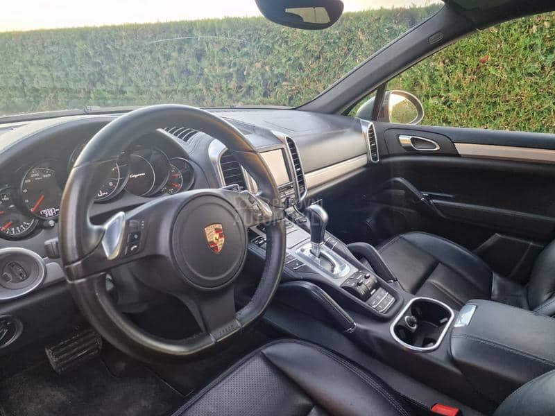 Porsche Cayenne 3.0d SIBER NOV