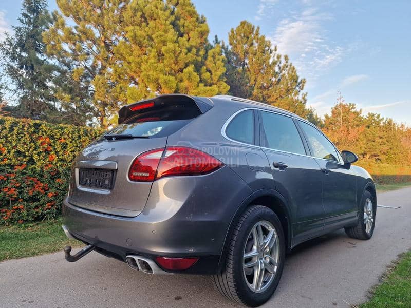 Porsche Cayenne 3.0d SIBER NOV