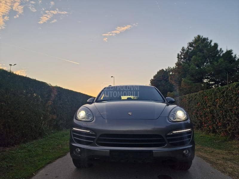 Porsche Cayenne 3.0d SIBER NOV